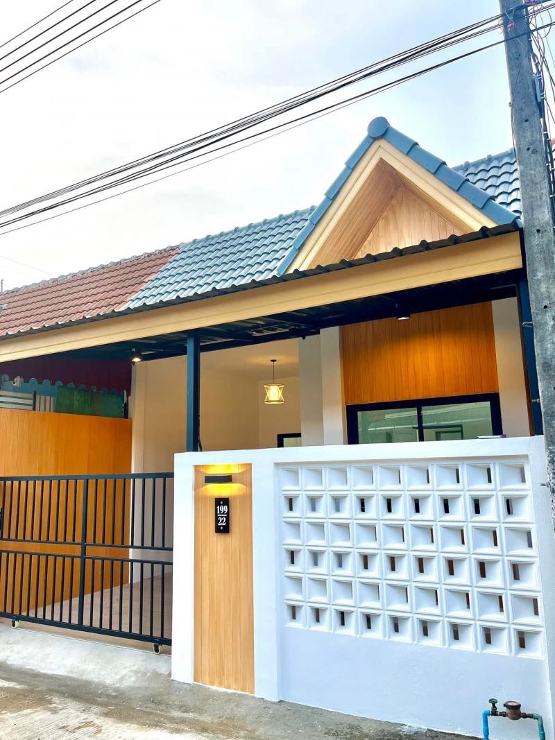 Ekachai Baan Phon Village